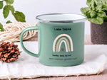 Lade das Bild in den Galerie-Viewer, Emaille Tasse in Mint Tasse für Erzieherin Abschiedsgeschenk mit Wunschnamen
