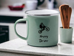 Lade das Bild in den Galerie-Viewer, Emaille Tasse in Mint| Motorcross| Motorradfahrer| mit Wunschname
