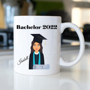 Personalisierte Tasse für den Abschluss mit Mädchen Motiv | Bachelor 2022 |Kaffeetasse Namenstasse |Geschenkidee | Individuell bedruckt